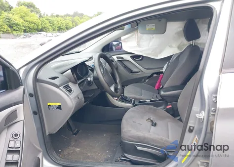 2016 Hyundai Elantra Se z USA, uszkodzony, nr VIN 5NPDH4AE7GH740234